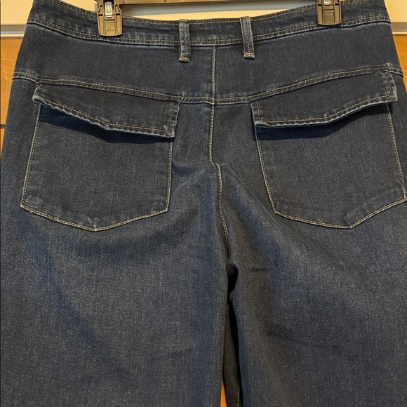 Kut from the Kloth Ashton Barrel Leg high rise Cropped Jeans Womens 12 pockets - Picture 5 of 16
